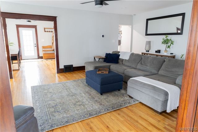 5517 Sterling Road, Hamburg, NY 14075