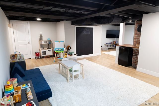 5517 Sterling Road, Hamburg, NY 14075