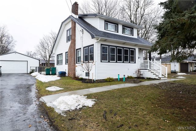 5517 Sterling Road, Hamburg, NY 14075