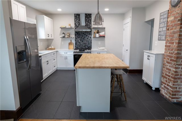 5517 Sterling Road, Hamburg, NY 14075