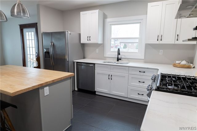 5517 Sterling Road, Hamburg, NY 14075