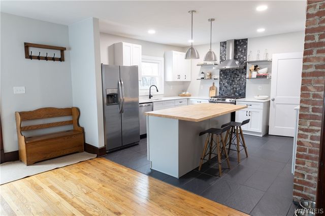 5517 Sterling Road, Hamburg, NY 14075