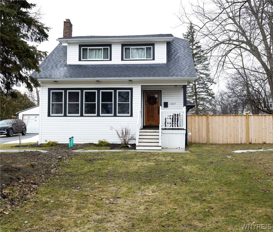 5517 Sterling Road, Hamburg, NY 14075