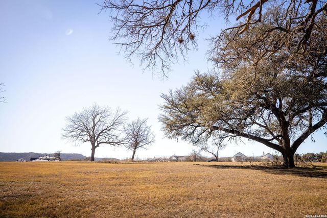 833 Bingham, New Braunfels, TX 78132