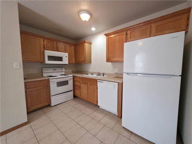 408 & 412 SW 6th Street, Blue Springs, MO 64014
