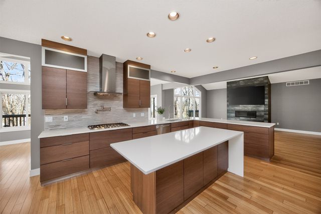 14881 Woodcrest Drive, Clive, IA 50325