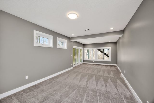 14881 Woodcrest Drive, Clive, IA 50325