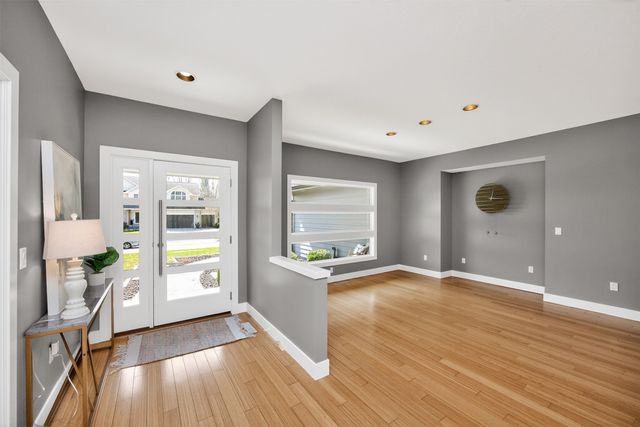 14881 Woodcrest Drive, Clive, IA 50325