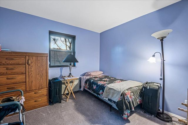 1329 Broadway Q10, Hewlett, NY 11557