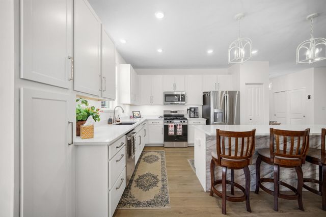 8422 Kannon Drive, Lowell, IN 46356