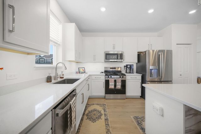 8422 Kannon Drive, Lowell, IN 46356