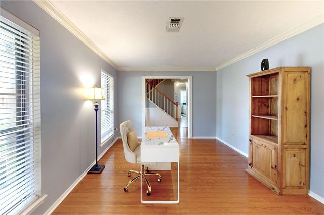 2106 S Memorial Court, Pasadena, TX 77502