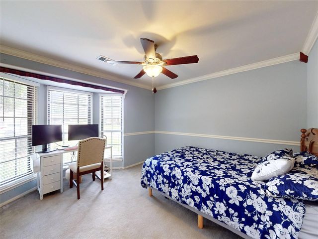 2106 S Memorial Court, Pasadena, TX 77502