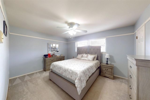 2106 S Memorial Court, Pasadena, TX 77502