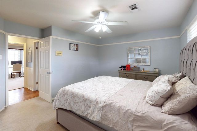 2106 S Memorial Court, Pasadena, TX 77502