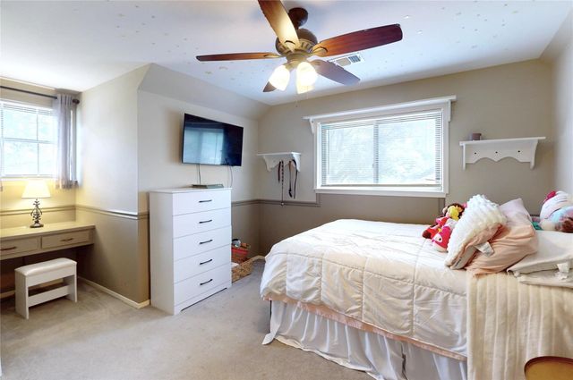 2106 S Memorial Court, Pasadena, TX 77502