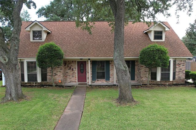 2106 S Memorial Court, Pasadena, TX 77502