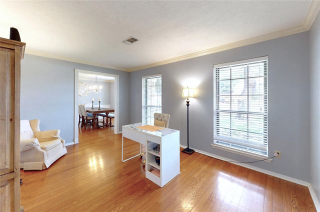 2106 S Memorial Court, Pasadena, TX 77502