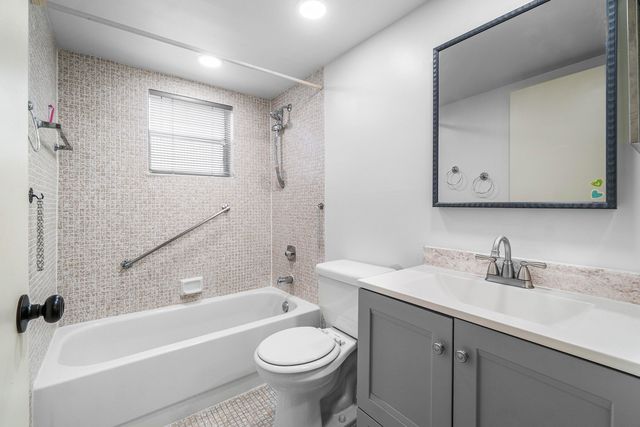 434 Normandy J, Delray Beach, FL 33484