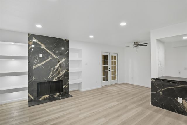 6646 E Lovers 1201, Dallas, TX 75214