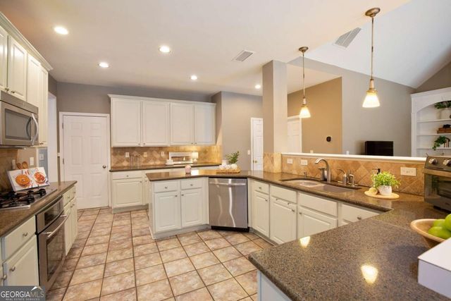 1110 Bascomb Farm Drive, Alpharetta, GA 30009