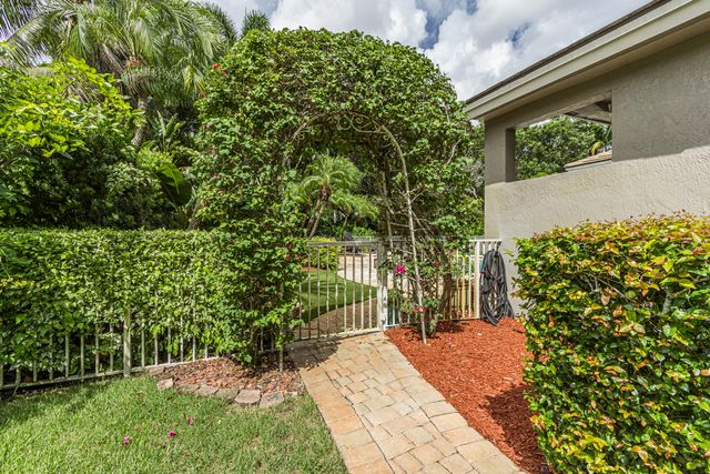 6493 NW 105th Terrace, Parkland, FL 33076