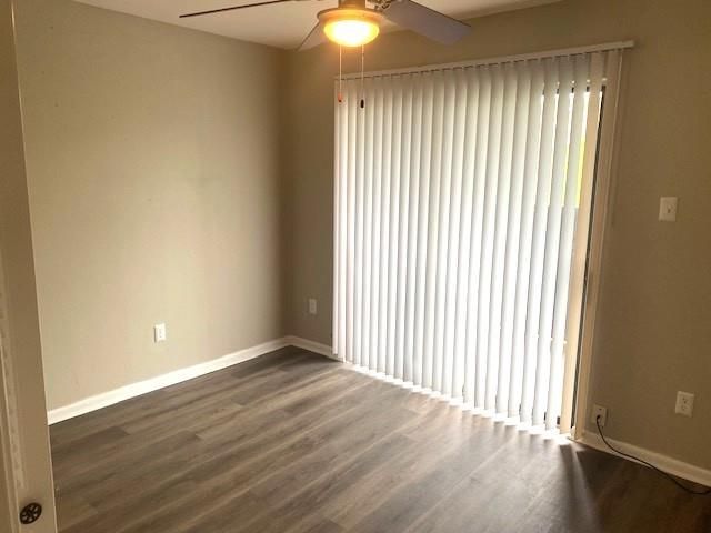 3075 Walnut Bend Lane 23, Houston, TX 77042