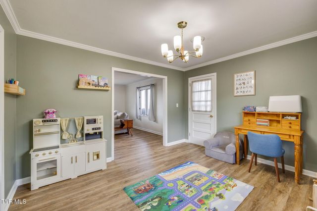 3937 Ridgeline Drive, Kingsport, TN 37664