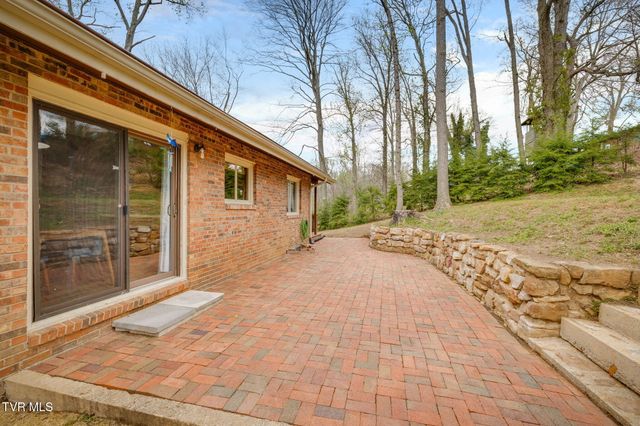 3937 Ridgeline Drive, Kingsport, TN 37664