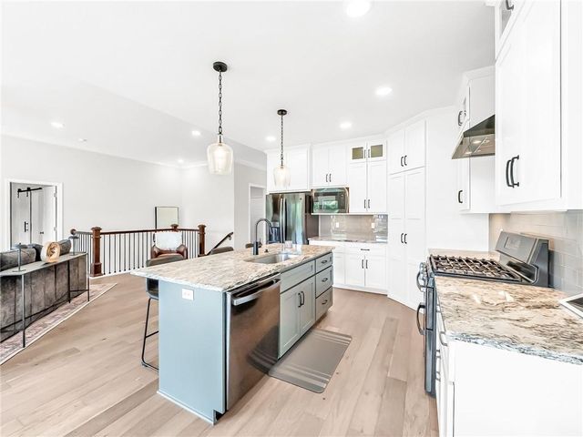4805 NE 88th Street, Kansas City, MO 64156