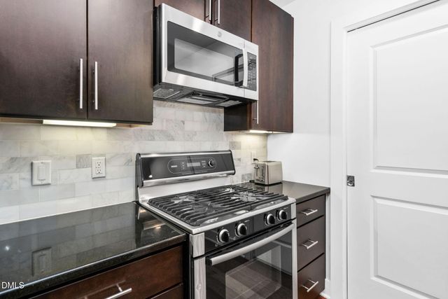 140 W Franklin Street Unit 224, Chapel Hill, NC 27516