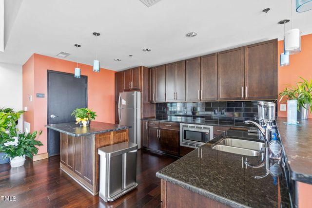 140 W Franklin Street Unit 224, Chapel Hill, NC 27516