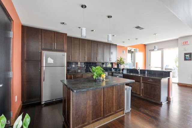 140 W Franklin Street Unit 224, Chapel Hill, NC 27516