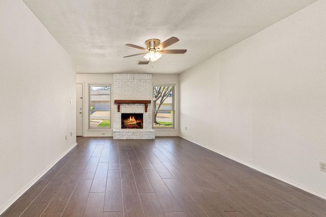 8235 Summer Side DR, Austin, TX 78759