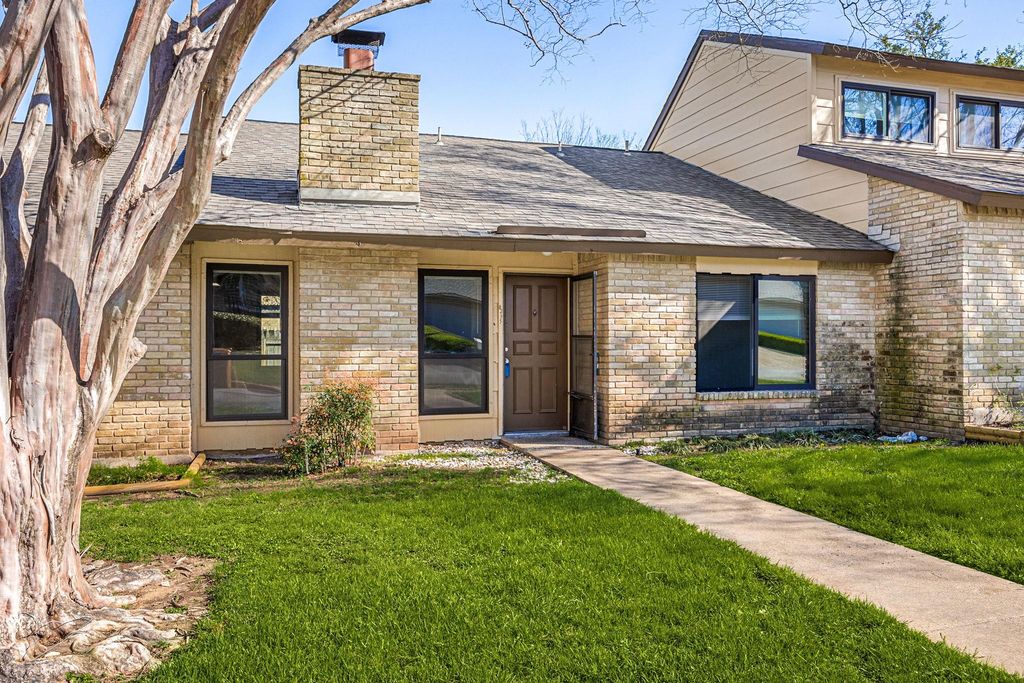 8235 Summer Side DR, Austin, TX 78759