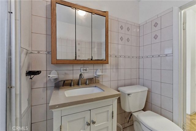 7221 Otis, Bell, CA 90201