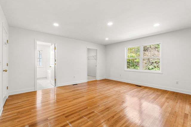 5 Marsden Ct, Seekonk, MA 02771