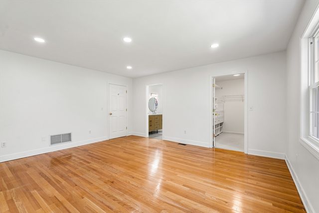 5 Marsden Ct, Seekonk, MA 02771