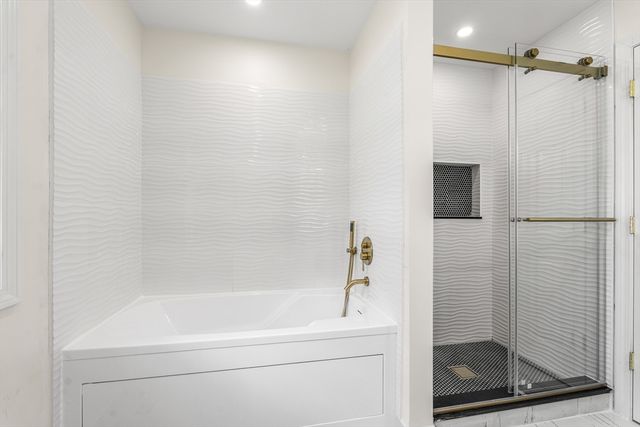5 Marsden Ct, Seekonk, MA 02771