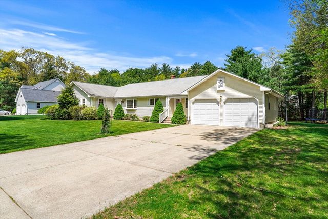 5 Marsden Ct, Seekonk, MA 02771
