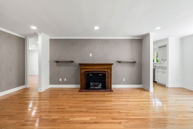 5 Marsden Ct, Seekonk, MA 02771