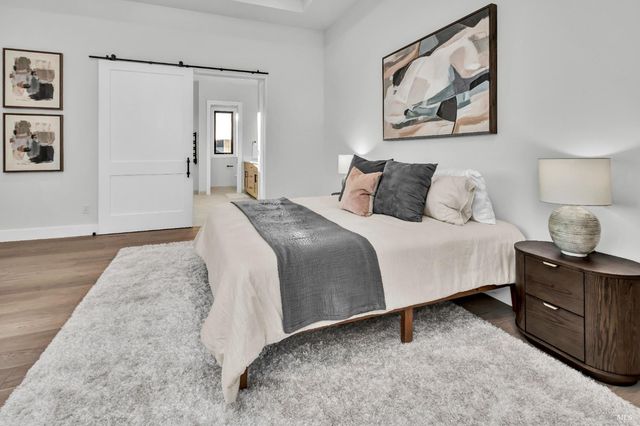 2011 Long Leaf Ct, Santa Rosa, CA 95403