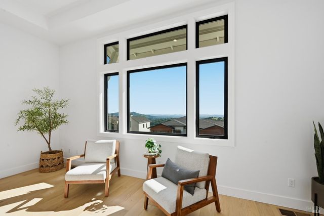 2011 Long Leaf Ct, Santa Rosa, CA 95403