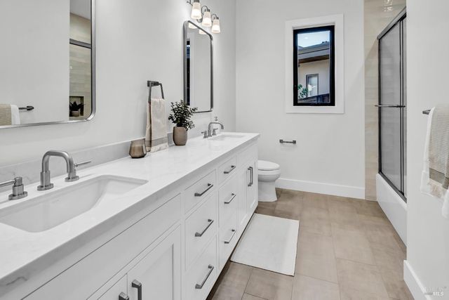 2011 Long Leaf Ct, Santa Rosa, CA 95403