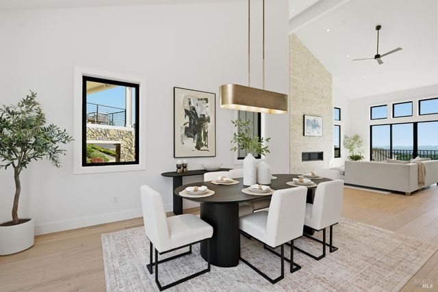 2011 Long Leaf Ct, Santa Rosa, CA 95403