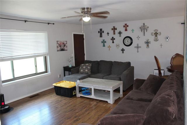 2103 NE Van Buren Avenue, Piedmont, OK 73078