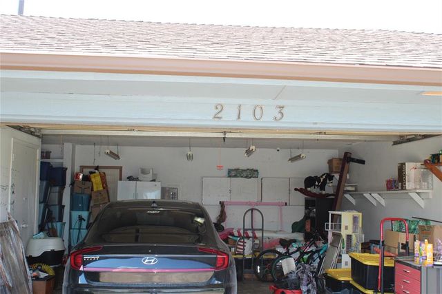 2103 NE Van Buren Avenue, Piedmont, OK 73078