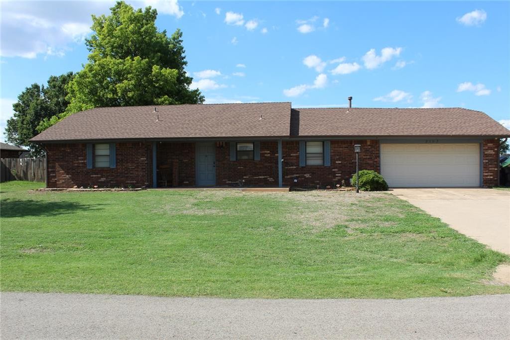 2103 NE Van Buren Avenue, Piedmont, OK 73078