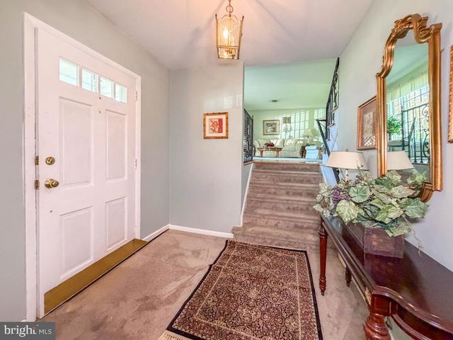 1702 S CRESCENT BLVD, Yardley, PA 19067