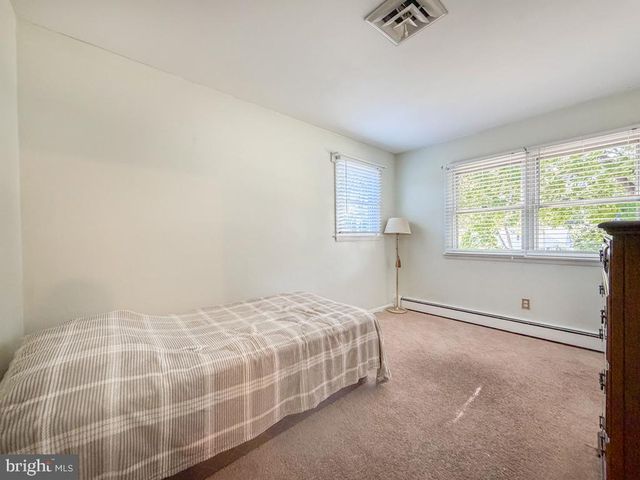 1702 S CRESCENT BLVD, Yardley, PA 19067